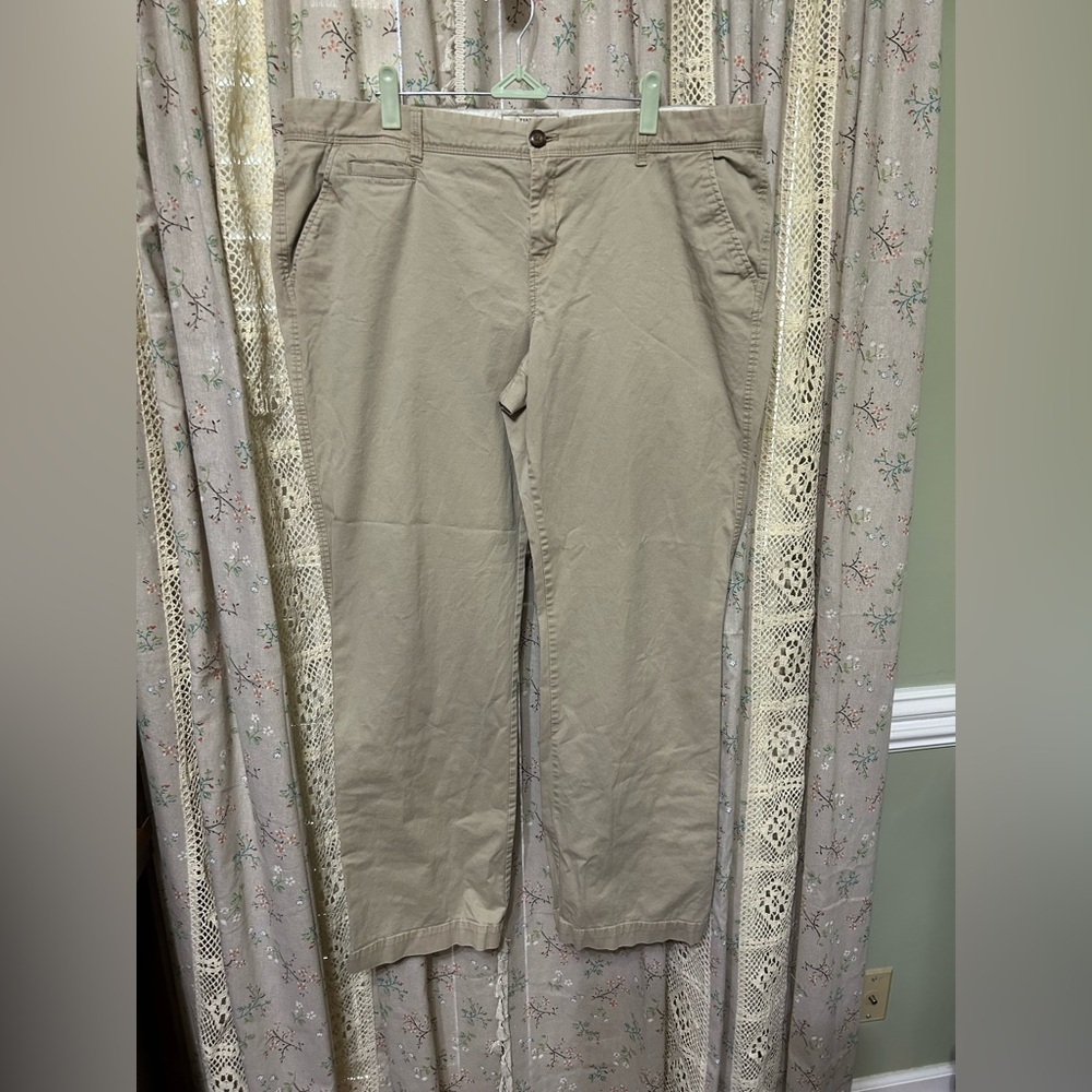 Old Navy‎ Perfect Bootcut Kacki Pants Size 18